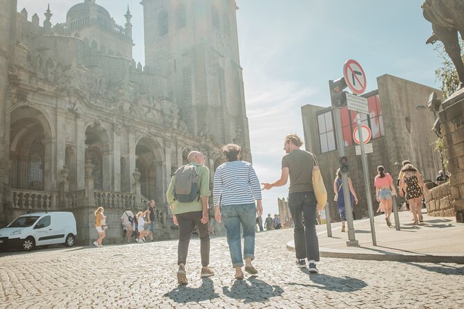 3-Hour Private Guided Walking Tour of the BEST of Porto - Highlights of the Tour