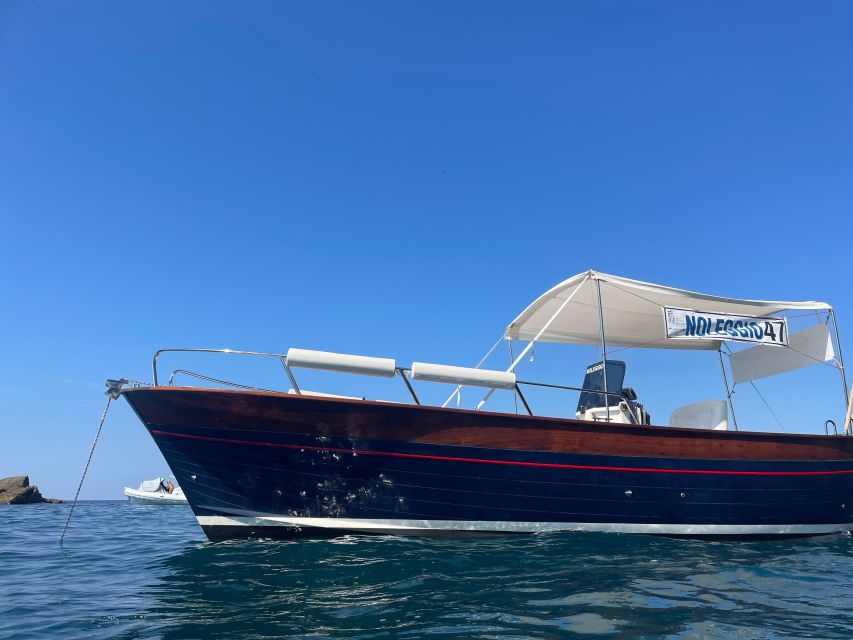 5 Lands: Cruising Along the Coast During the Day - Lunch Ashore - Second Swim at Monesteroli