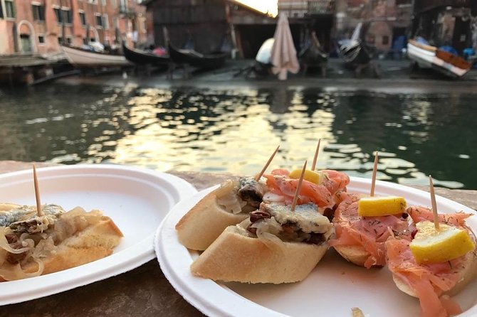 A Venetian Evening - Wine Tasting & Tapas Tour With a Local Guide - Sample Small Dishes