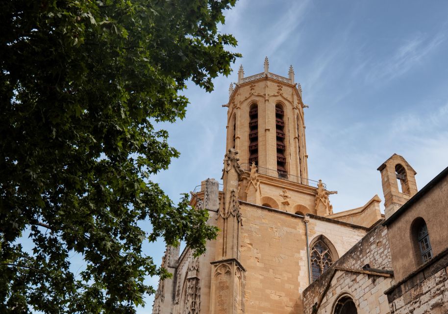 Aix-En-Provence City Tour With Wine and Cheese & Luberon - Vibrant Village of Roussillon