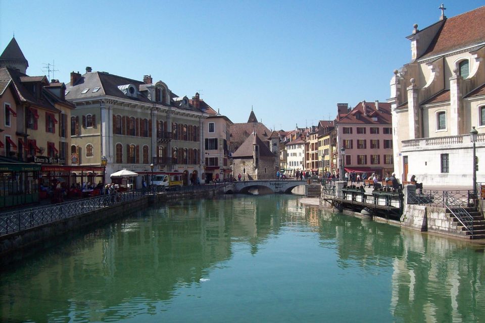 Annecy: City Highlights Self-Guided Scavenger Hunt & Tour - Solving Riddles Along the Way