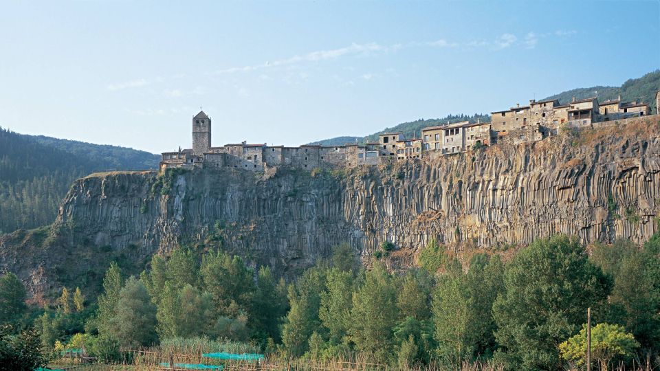 Barcelona: Besalu & Medieval Towns Tour With Hotel Pickup - Garrotxa Volcanic Natural Park