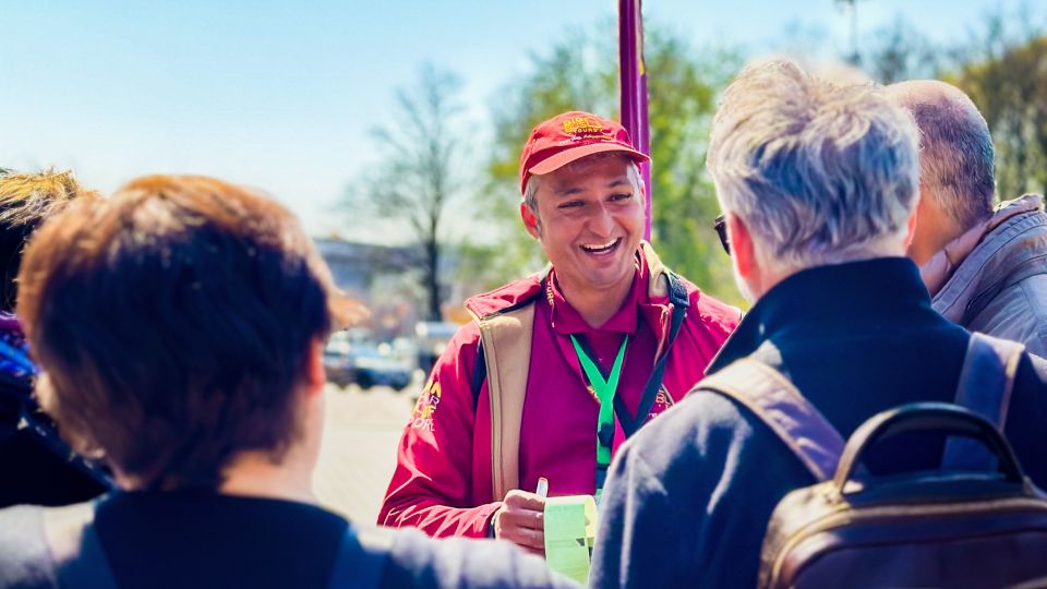 Berlin: Hop-On Hop-Off Sightseeing Bus With Boat Options - Meeting Point and Operating Hours