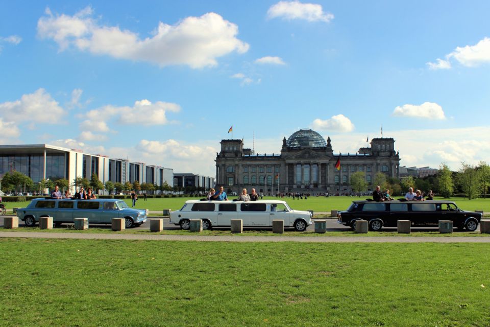 Berlin: Trabi Limousine Airport Transfer With City Tour - Customer Reviews