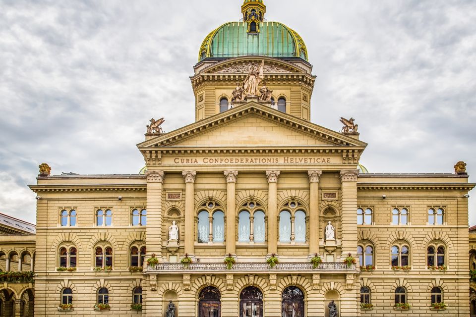 Bern: First Discovery Walk and Reading Walking Tour - Additional Inclusions and Details