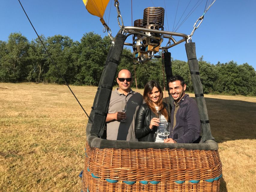 Braga: Hot Air Balloon Ride With Cava Toast & Picnic - Cava Toast and Picnic Upon Landing