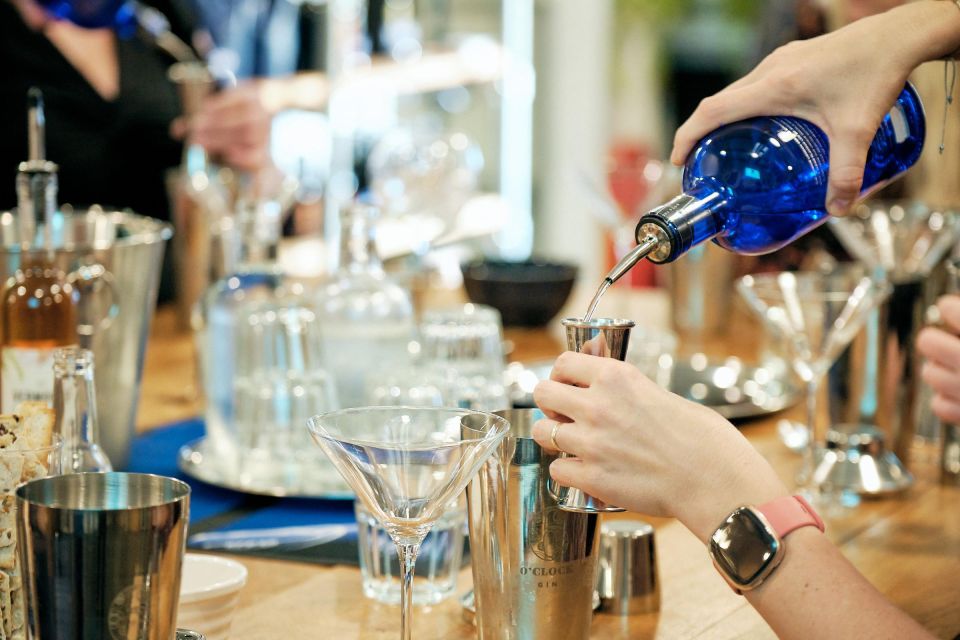 Bristol: 6 Oclock Gin Cocktail Masterclass, Thornbury - Getting There