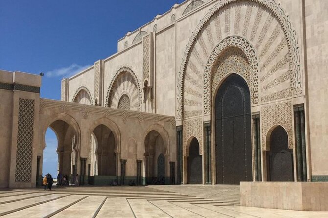 Casablanca Guided Private Tour Including Mosque Entrance - Exploring Casablanca