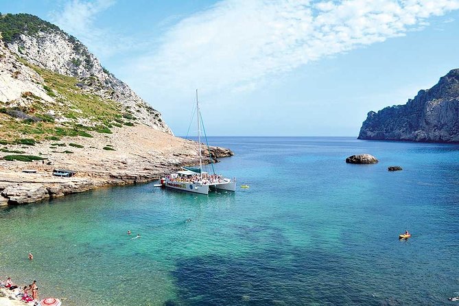 Catamaran Cruise From Port Dalcudia With Lunch and Swim Stop - Passenger Capacity and Transportation