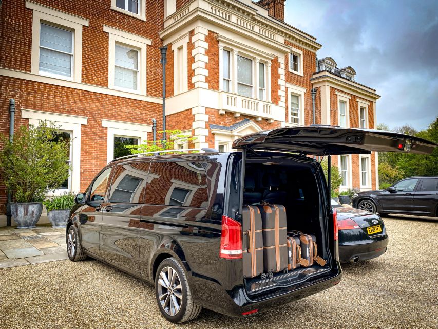 Chauffeur Limo Airport Transfer Heathrow-London - Flight Tracking and Punctuality