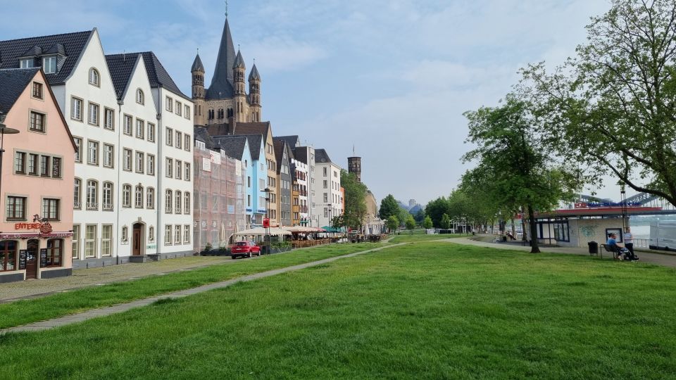 Cologne: Old City Guided Walking Tour - Bustling Squares of the Old City