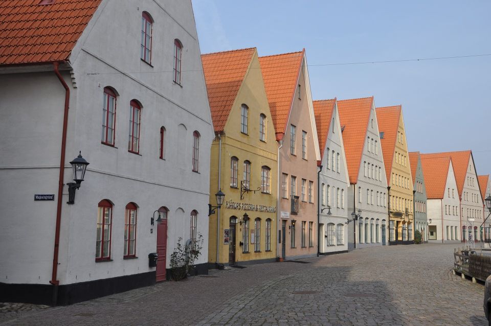 Copenhagen: Tour Across the Øresund Bridge to Lund and Malmö - Exploring Lund Cathedral