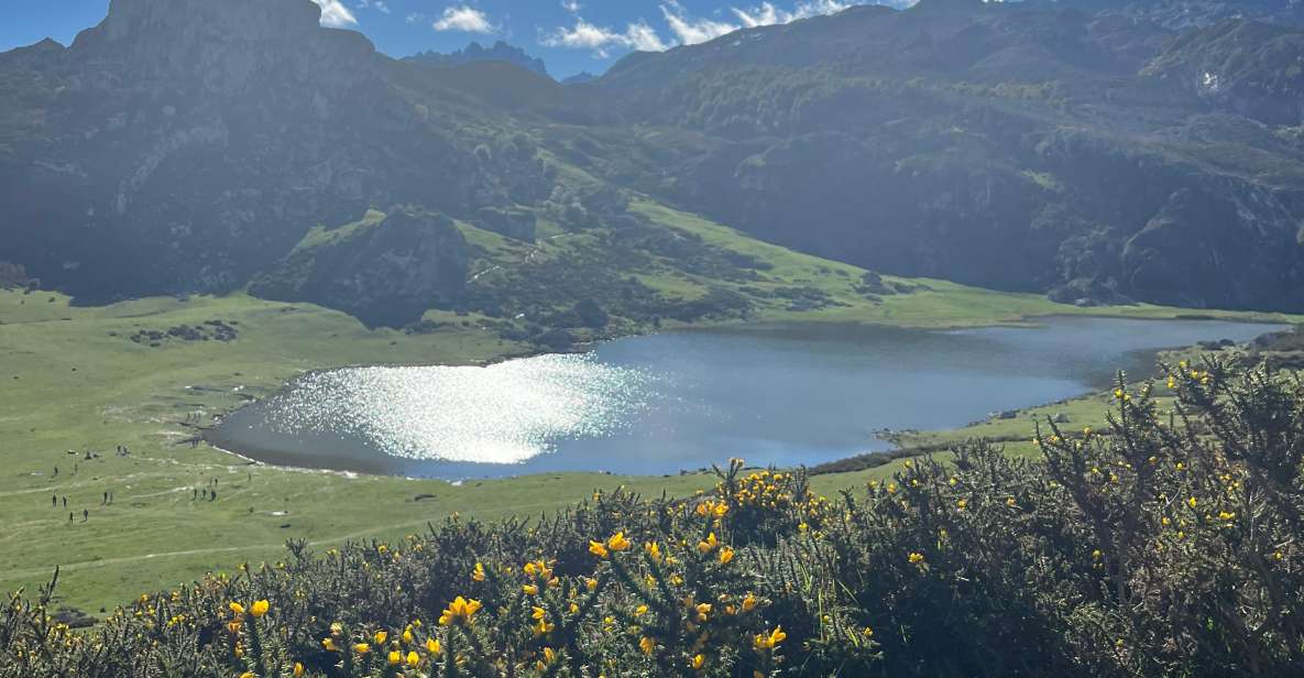 Covadonga and Lakes and Occidental Coast Private Tour - Ribadesella and Santa Marina Beach