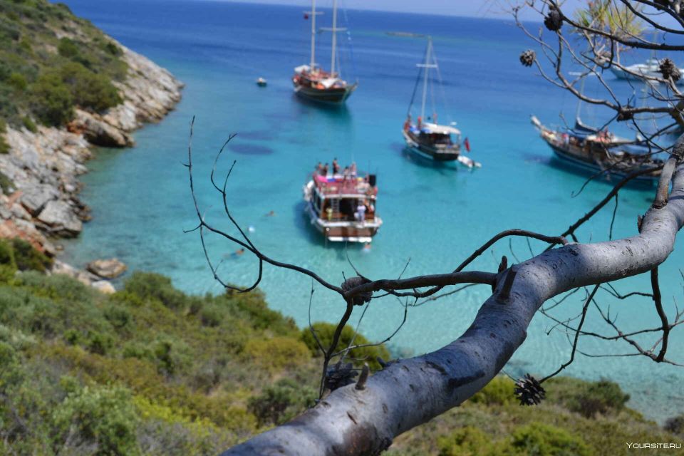 Didim/Altinkum: Lazy Day Boat Trip With BBQ Lunch - About the Boat