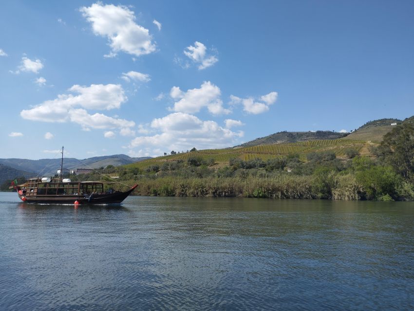 Douro & Vinho Verde Private Tour - Renowned Douro Winery Tour