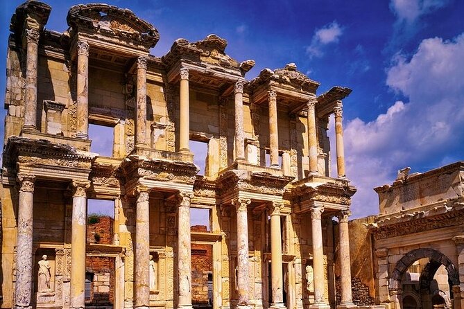 Ephesus Small Group Tour From Izmir - Exploring Ephesus