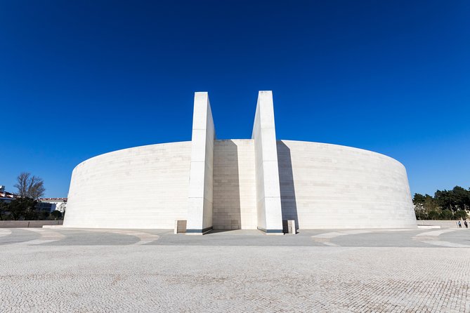 Fátima With Optional Candle Procession Half Day Private Tour From Lisbon - Important Information