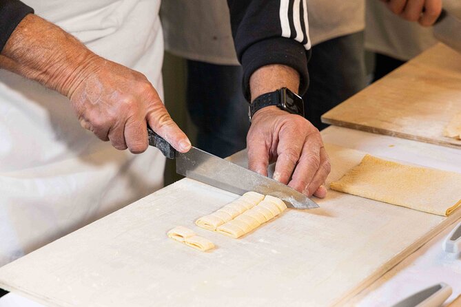 Fettuccine Ravioli and Tiramisu Masterclass in Rome - Meeting Point and Pickup Details