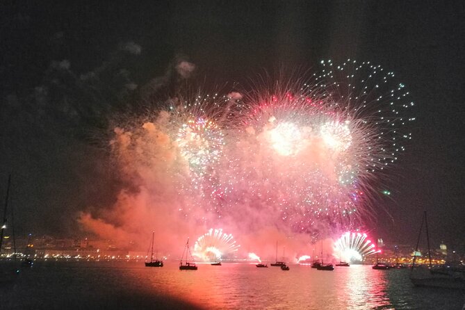 Fireworks and Open Bar in New Years Eve Cruise in Lisbon - Maximum Capacity of Travelers