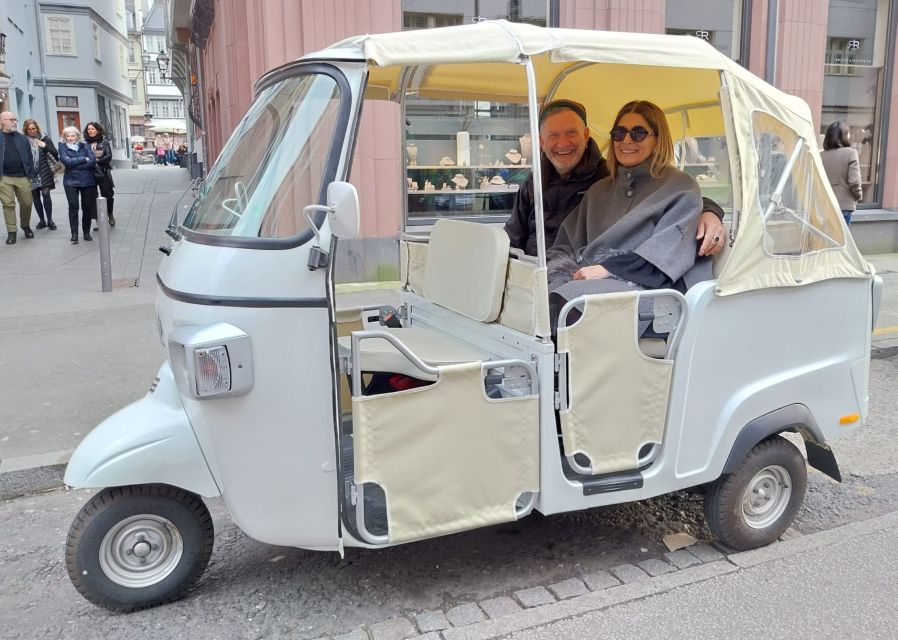 Frankfurt: Private Sightseeing Tour in Retro Ape Calessino - Booking and Pricing