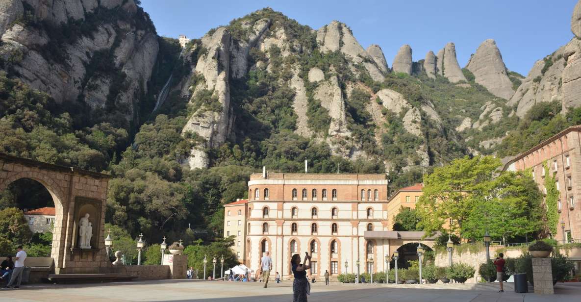 From Barcelona: Private Montserrat and Boutique Winery Tour - Recap