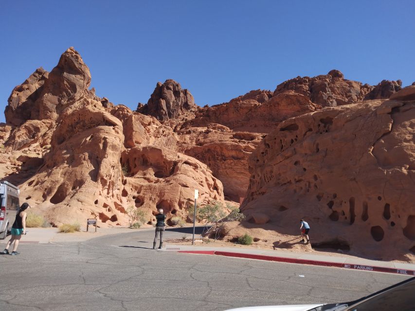 From Las Vegas: Valley of Fire Small Group Tour - Hotel Pickup and Drop-off Included