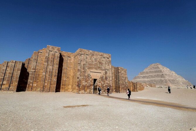 Full-Day Private Giza and Saqqara Pyramids and Memphis - Bottled Water and Snacks