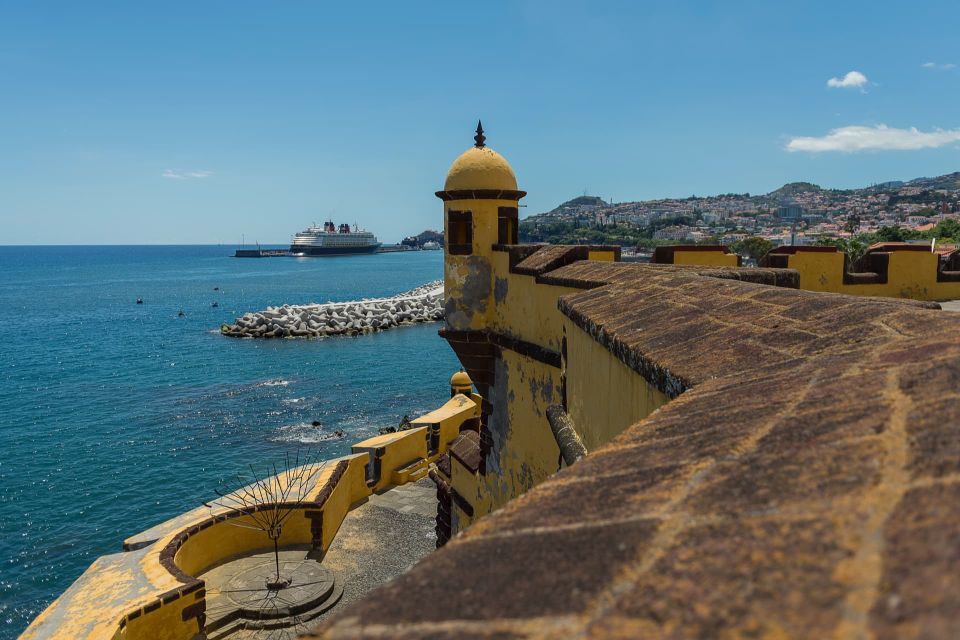 Funchal: Explore the City Sights on a Tuk-Tuk 2 Hours Tour - Museu Quinta Das Cruzes