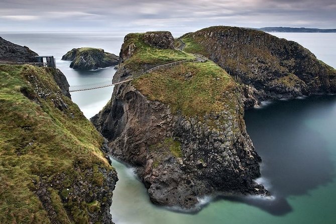 Giants Causeway Tour From Belfast - Luxury Bus + Causeway Entry - Confirmation and Booking