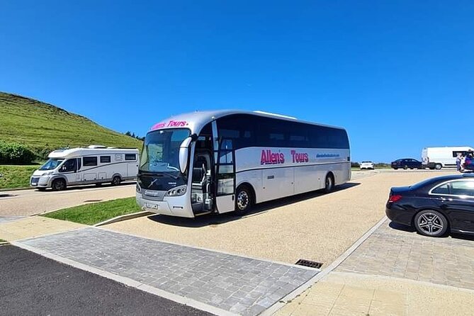 Giants Causeway Tour Including Game of Thrones Sites From Belfast - Discovering the Dark Hedges