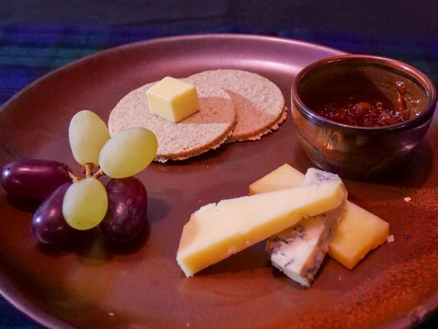 Glasgow: Whisky Flight and Scottish Cheeseboard - Accessibility and Reservations