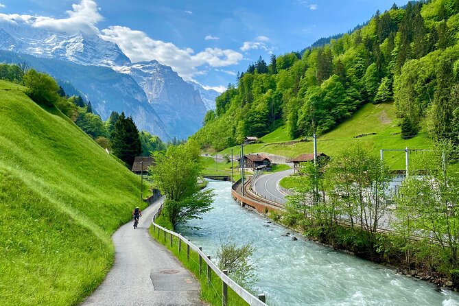 Grindelwald, Lauterbrunnen & Mürren Private Day Trip From Zurich - Transportation and Hiking Opportunities