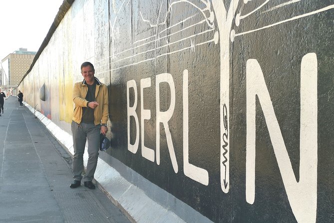 Group Driving Tour From 1 - 6 People for 4 Hours Highlights of Berlin - Booking and Cancellation