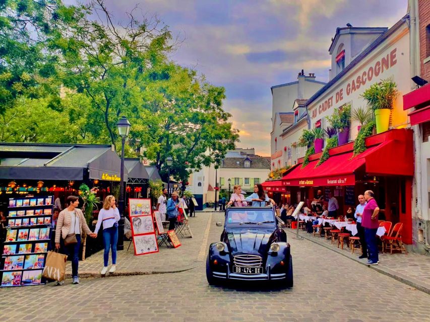 Guided Tour of Paris in Citroën 2CV - Ambiance With Old French Songs