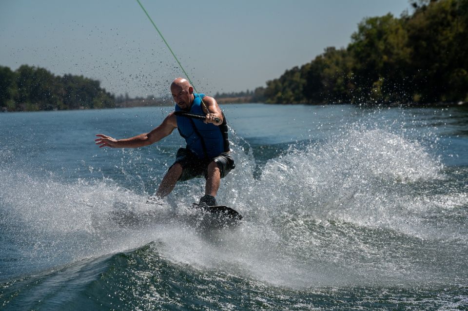 Half Day Boarding Experience Wakeboard,Wakesurf,or Kneeboard - Recommended Attire