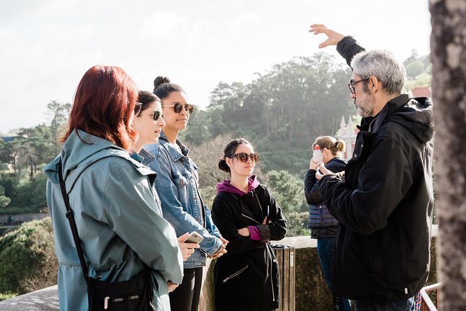 Half-Day Sintra and Pena Palace Tour From Lisbon With Small-Group - Meeting and Pickup Details