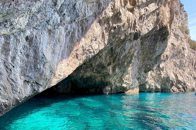 Half Day Tour of Capri by Private Boat - Meeting Point and Pickup