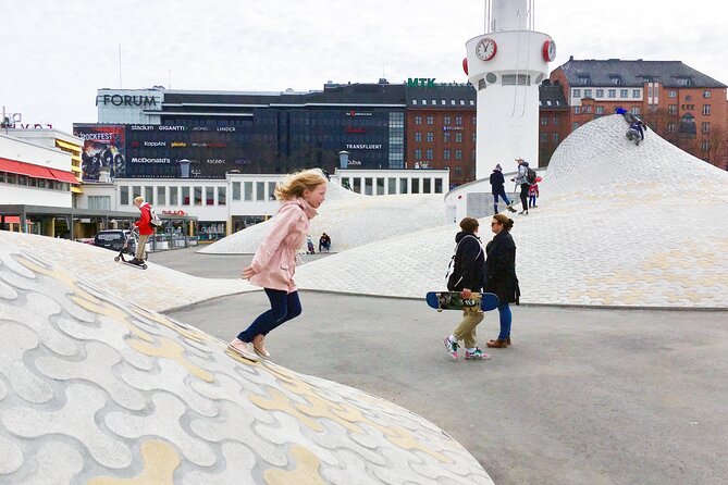 Helsinki Walking Tour With a City Planner - Meeting and End Points