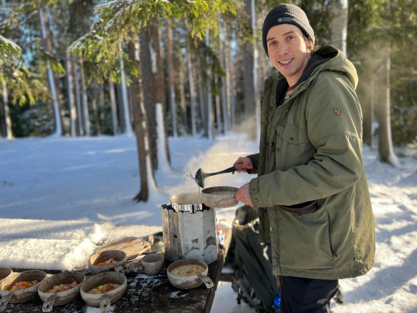 Helsinki: Winter Wonderland Liesjärvi National Park Hike - Roundtrip Transportation From Helsinki