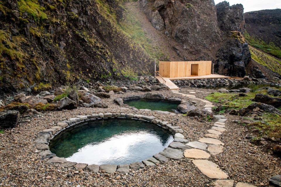 Husafell: Canyon Baths Soak With Short Highlands Hike - Geothermal Bathing Pools