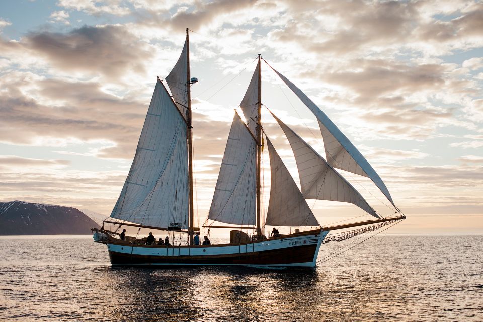 Húsavik: Whale Watching by Traditional Wooden Sailing Ship - Dress Code