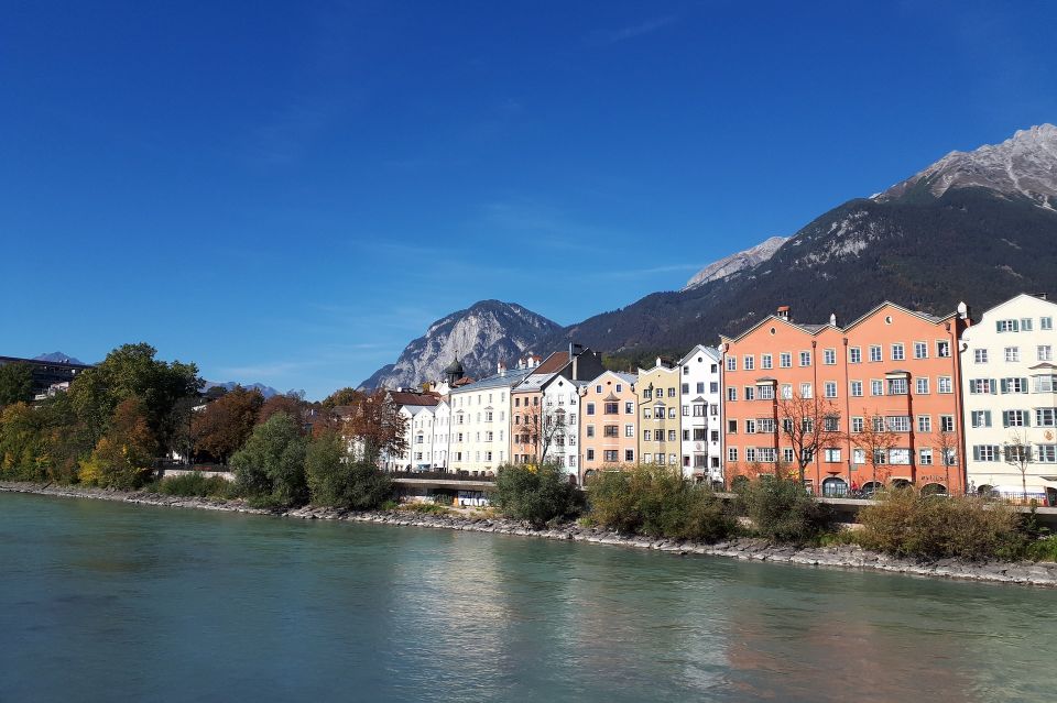 Innsbruck: Express Walk With a Local in 60 Minutes - Knowledgeable Local Guide