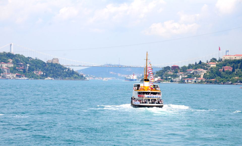 Istanbul: Princes Islands Tour With Lunch and Transfers - Visiting Kinaliada