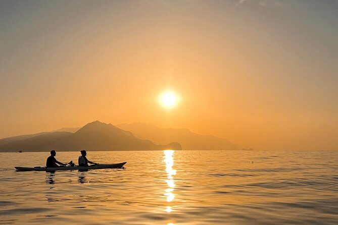 Kayak Tour in Capri Between Caves and Beaches - Safety and Equipment Precautions