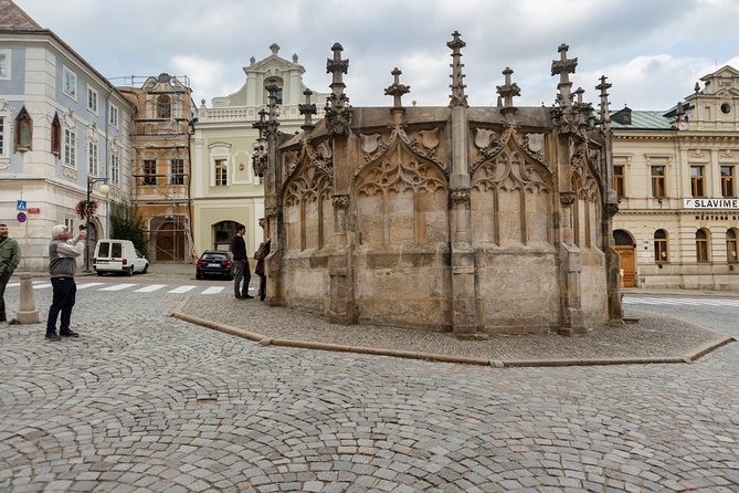 Kutna Hora Day Trip From Prague - Logistics and Meeting Point