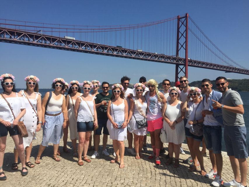 Lisbon: 1-Hour Beer or Sangria Bike Sightseeing Tour - Meeting Point and Requirements