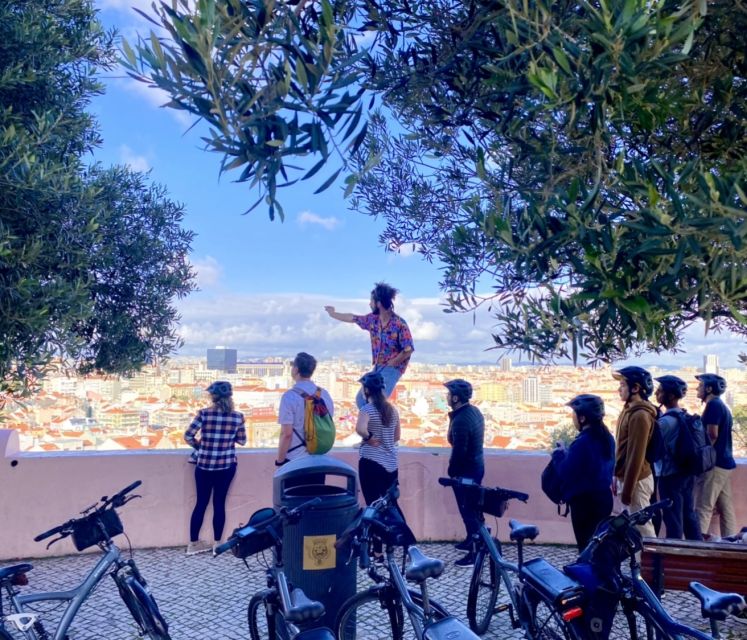 Lisbon: City Highlights and Viewpoints E-Bike Tour - Admiring Monuments and Landmarks