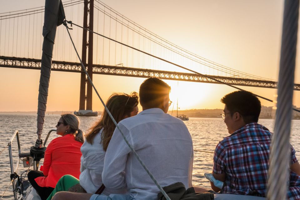 Lisbon: Daytime/Sunset/Night City Sailboat Tour With Drinks - Important Information