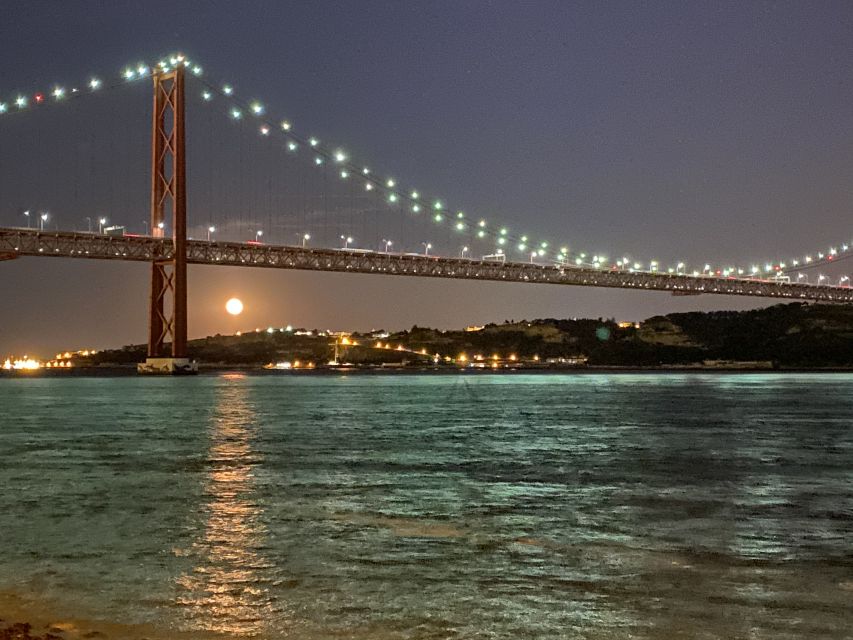 Lisbon: Luxury Sailboat Cruise at Night - Departure Location and Route