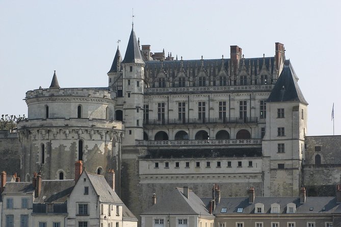 Loire Valley Castles VIP Private Tour: Chambord, Chenonceaux, Amboise - Optional Gratuities